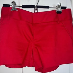 Alice & Olivia SZ 6 RED Caddy Short